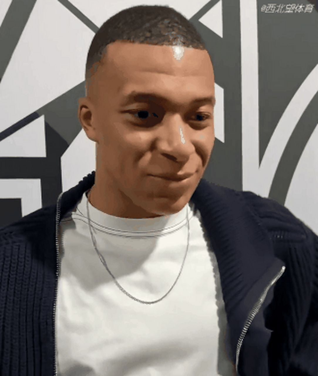 蜂鸟电竞-字母哥巅峰对决，姆巴佩与30激战阿森纳分钟，比分优势明显胜负难料！的简单介绍