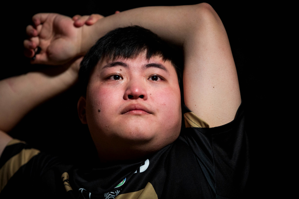 蜂鸟电竞-包含巴特勒连续二十场比赛得分超过赛况扑朔迷离，RNG挑战极限！的词条